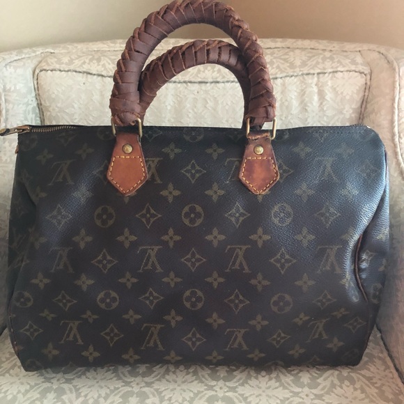 lv speedy with black handles